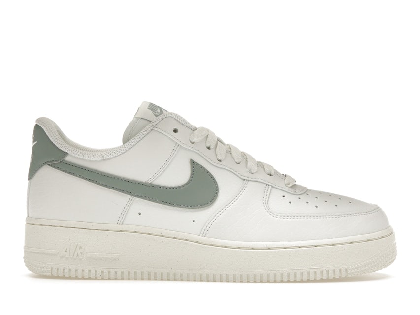 Nike Women's Air Force 1 '07 Next Nature Shoes, White, 6