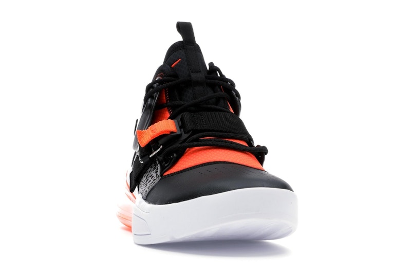 Nike Air Force 270 Safari