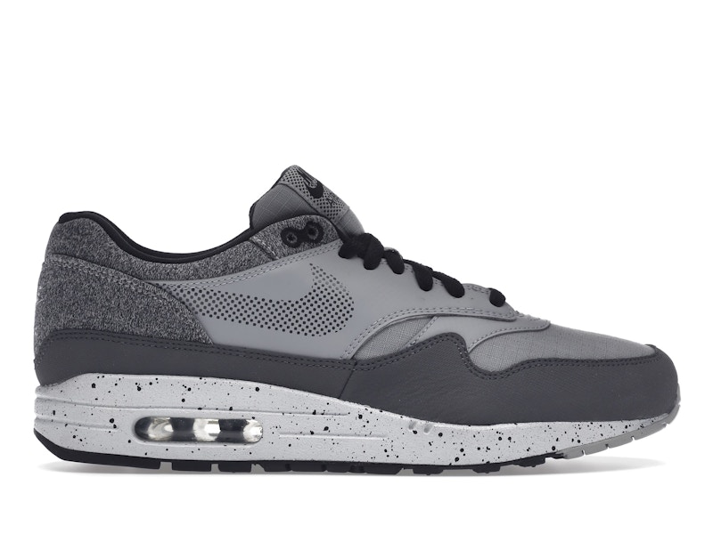 Dark grey nike discount shoes