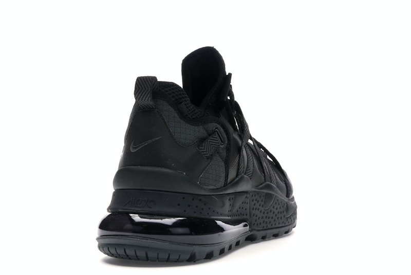 Nike Air Max 270 Bowfin trainers in 