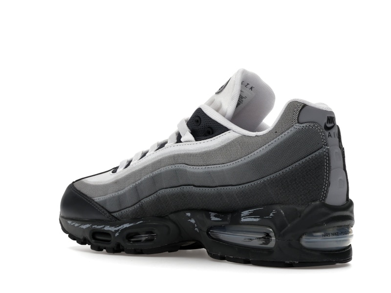 Nike Air Max Muscle 95 Yu-Gi-Oh! Jonouchi (with Promo Card)