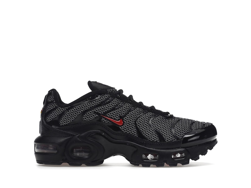 Red black nike tn on sale