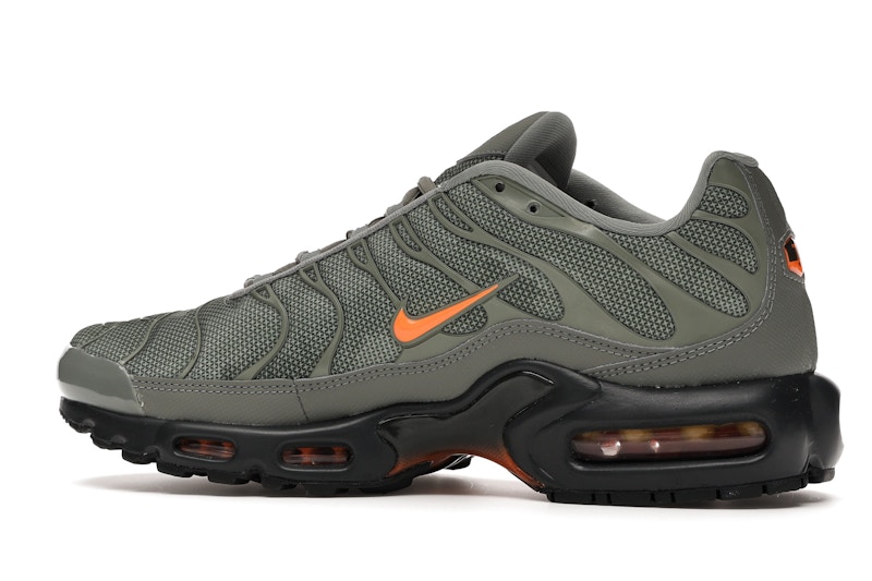 Dark stucco air max plus clearance