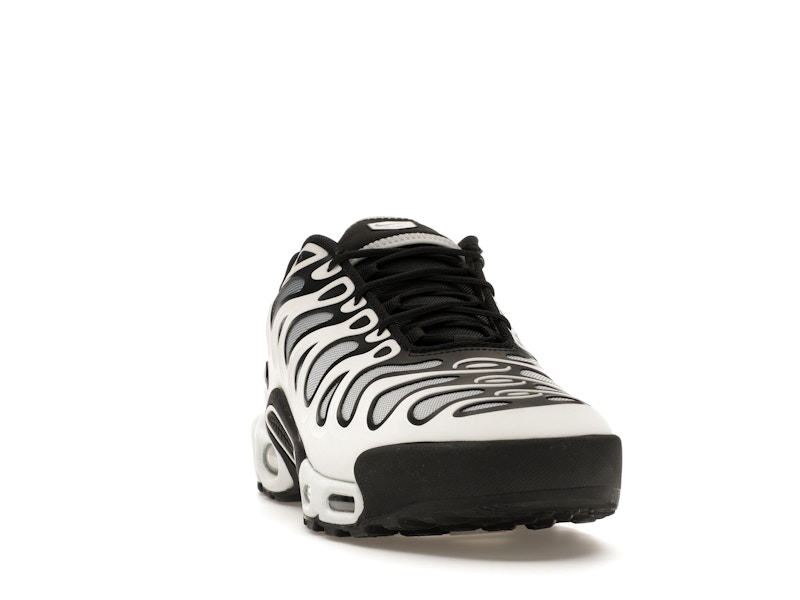 Nike Air Max Plus Drift White Black Metallic Silver