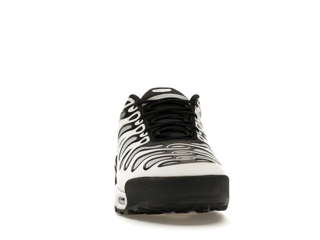 Nike Air Max Plus Drift White Black Metallic Silver