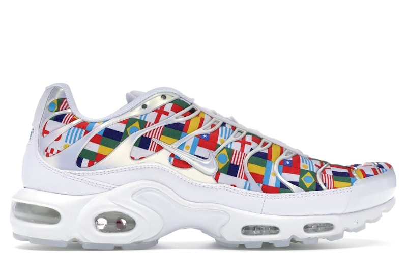 Nike air max plus international on sale flag