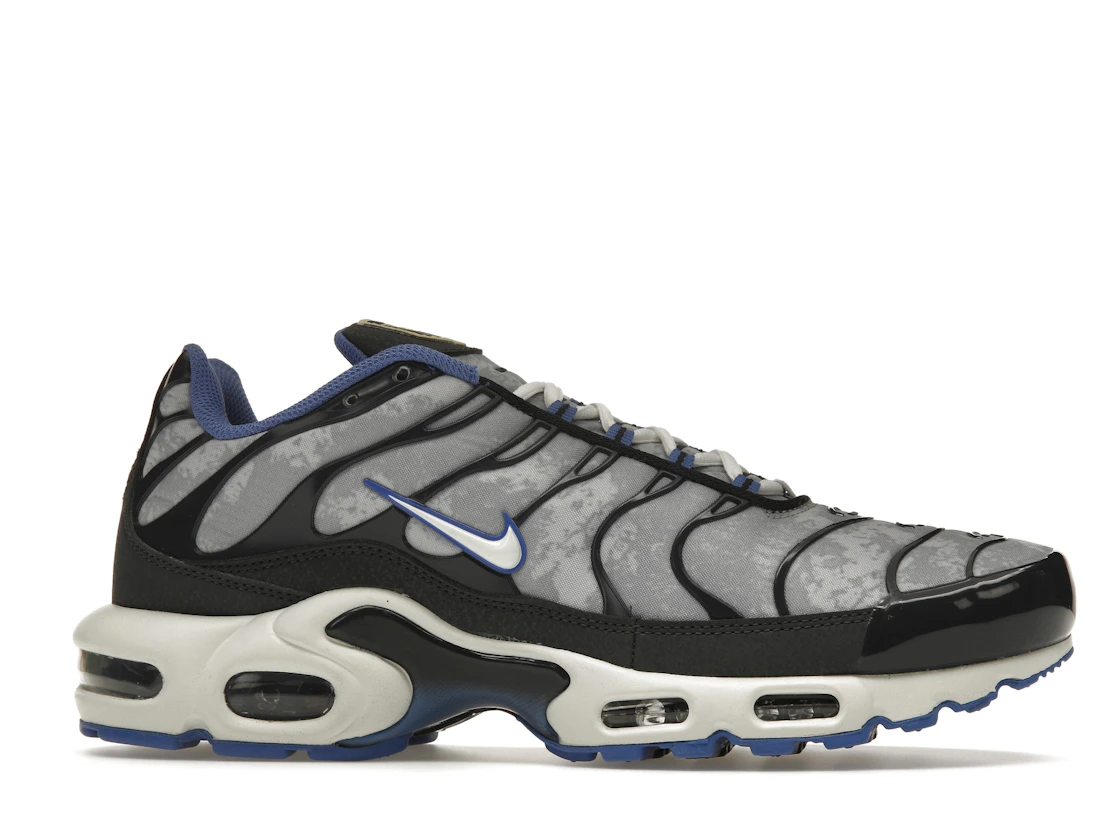 Nike Air Max Plus Social F.C.