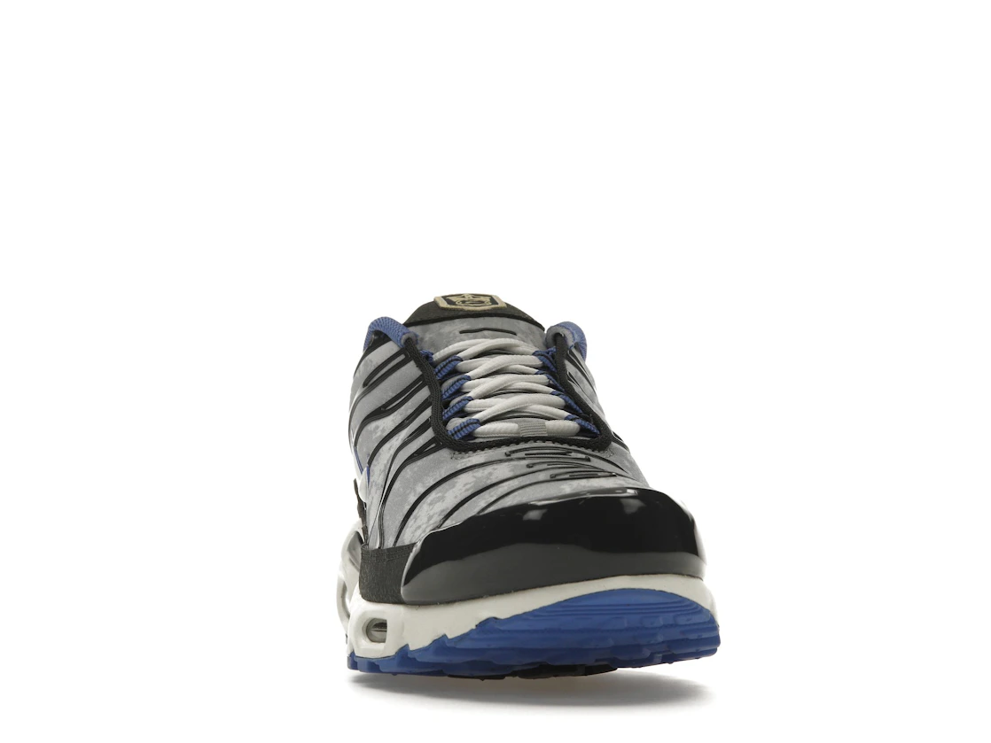 Nike Air Max Plus Social F.C.