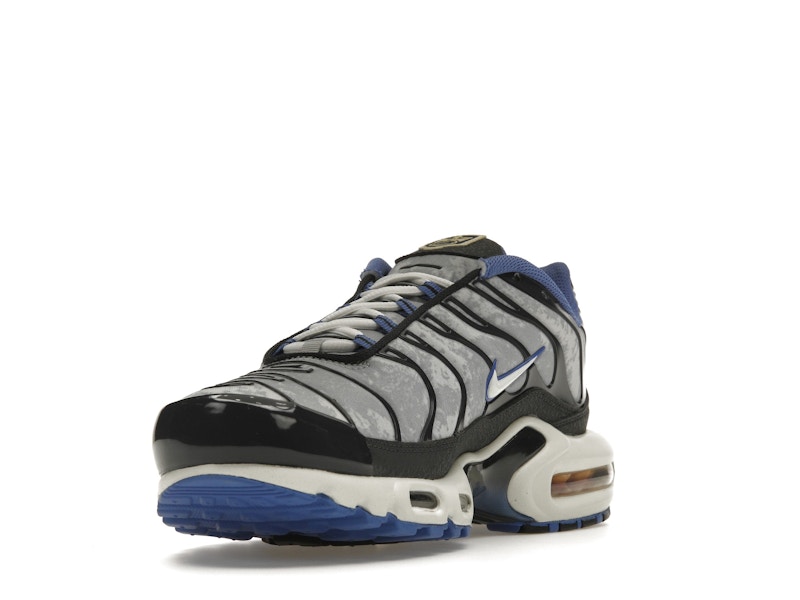 Nike Air Max Plus Social F.C.