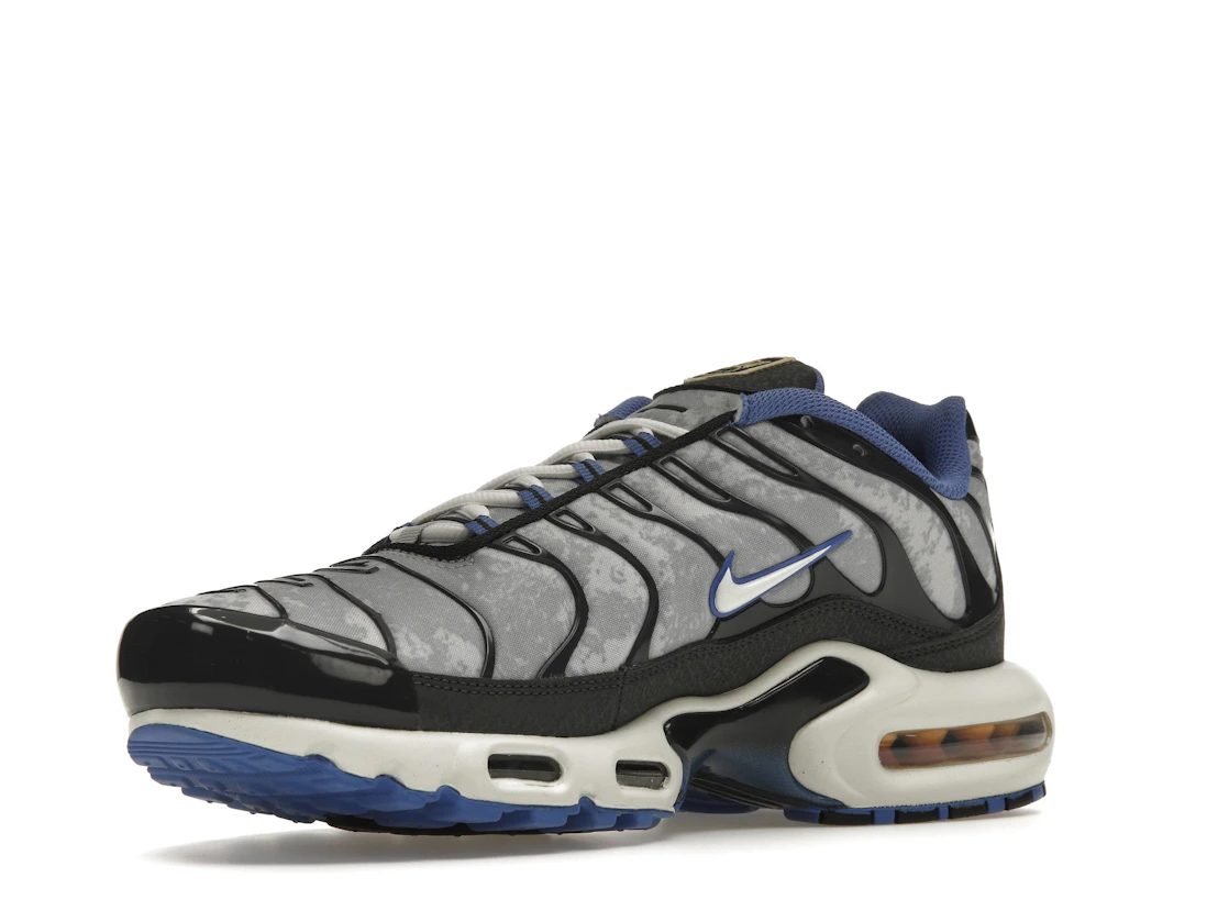 Nike Air Max Plus Social F.C.