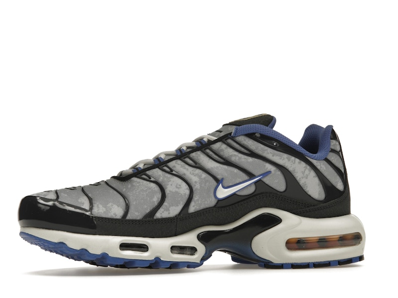 Nike Air Max Plus Social F.C.