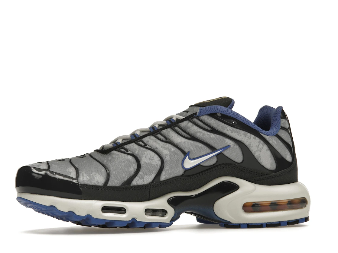 Nike Air Max Plus Social F.C.