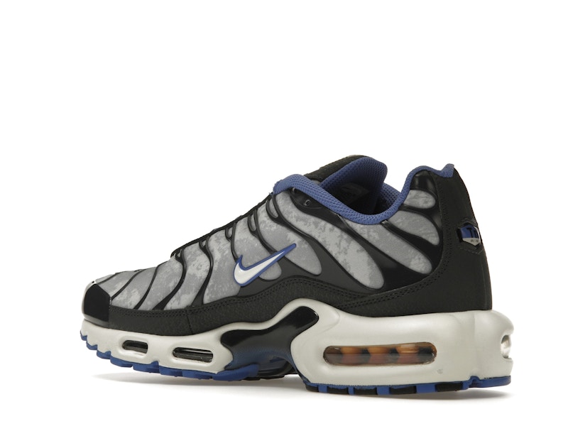 Nike Air Max Plus Social F.C.