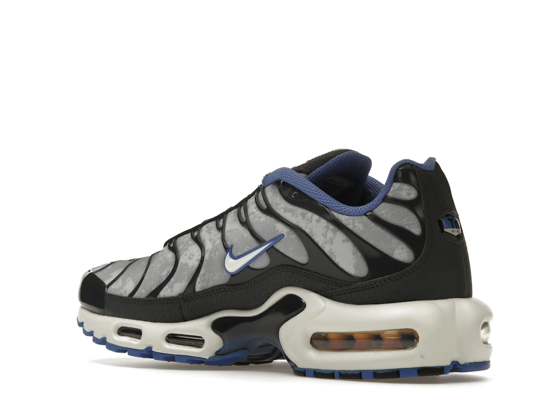 Nike Air Max Plus Social F.C.