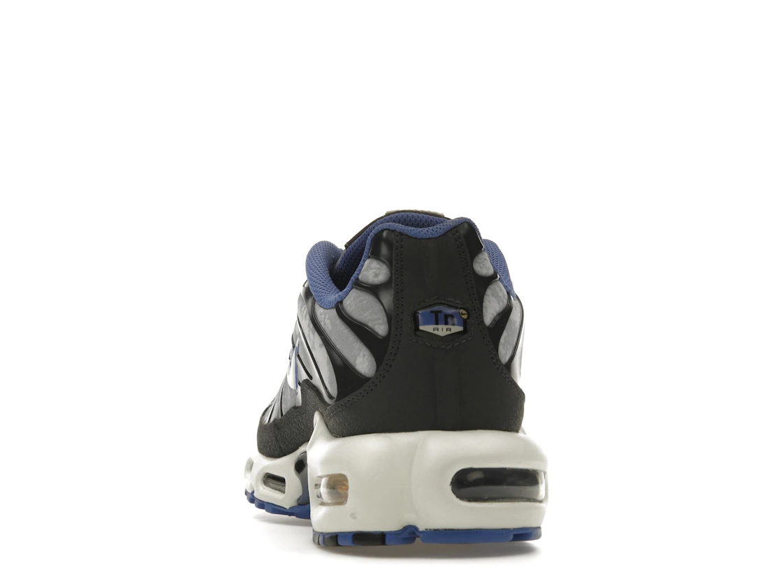 Nike Air Max Plus Social F.C.