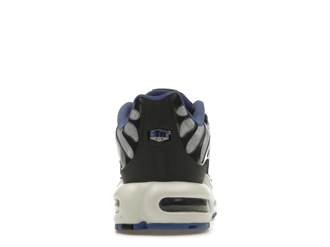 Nike Air Max Plus Social F.C.