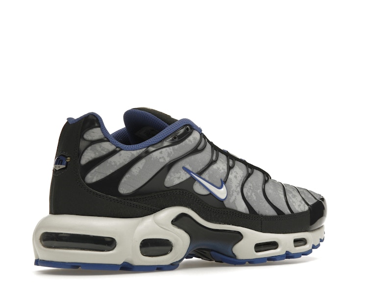 Nike Air Max Plus Social F.C.