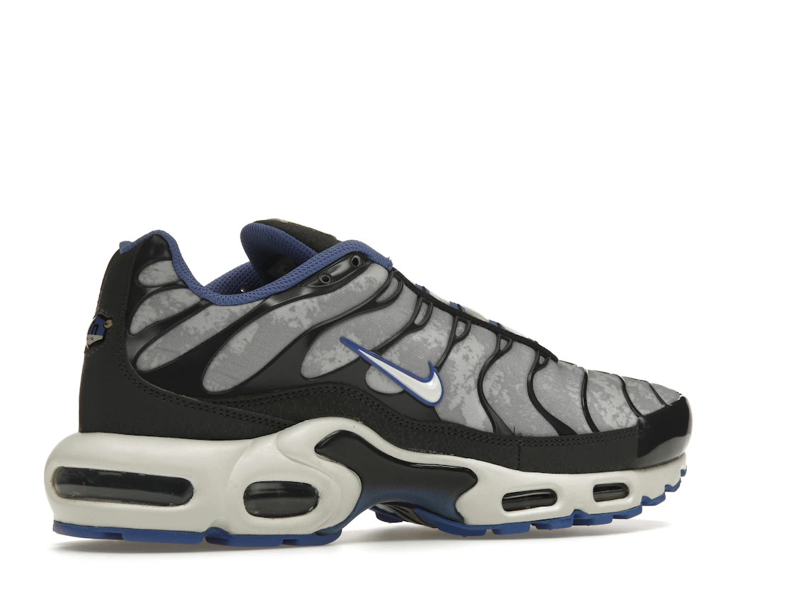 Nike Air Max Plus Social F.C.