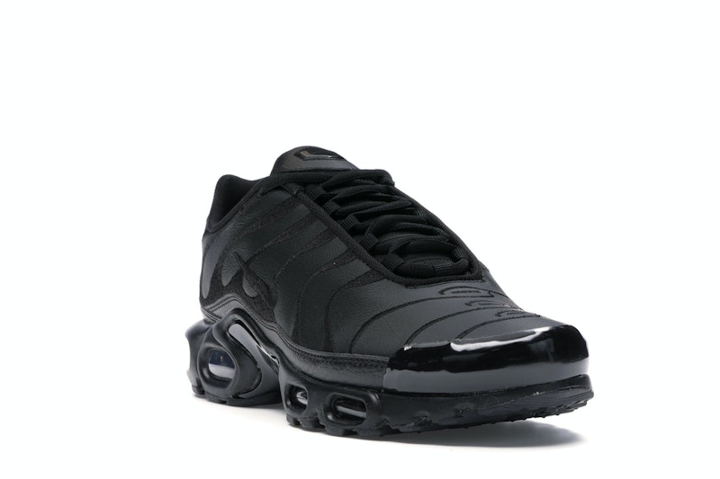 Nike Air Max Plus Triple Black Leather