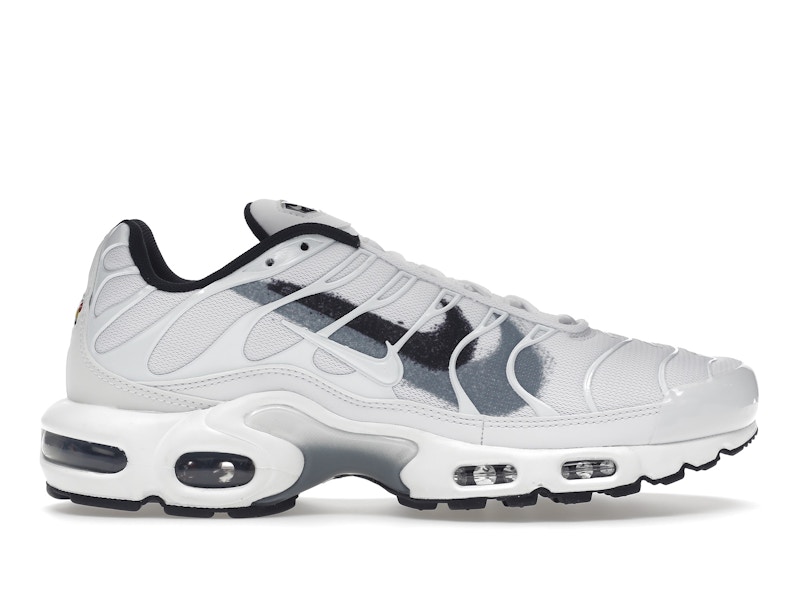 Air max plus shop black white spray paint
