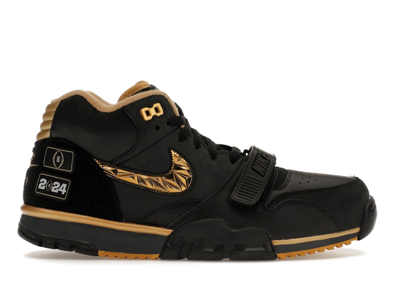 スニーカー Nike Air Trainer 1 College Football Playoffs Black Nike Air Trainer 1 College Football Playoffs Pack Black