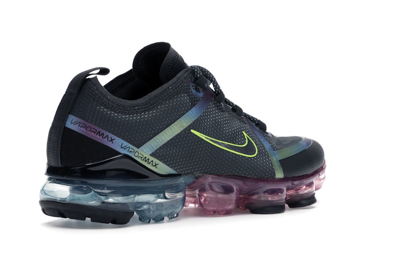 peach and black vapormax