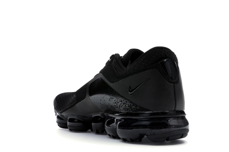 vapormax cs triple black