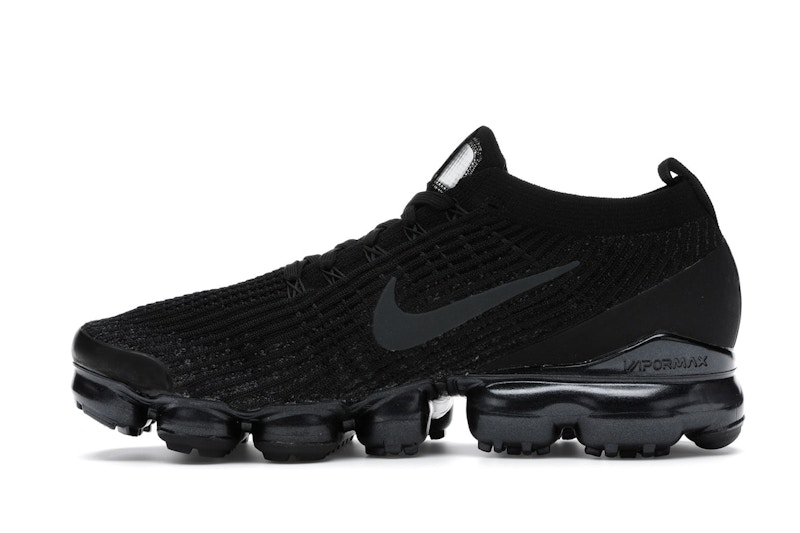 Nike air vapormax flyknit 3 black gold clearance