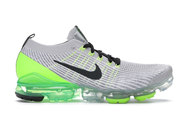 Vapormax flyknit hotsell triple noir