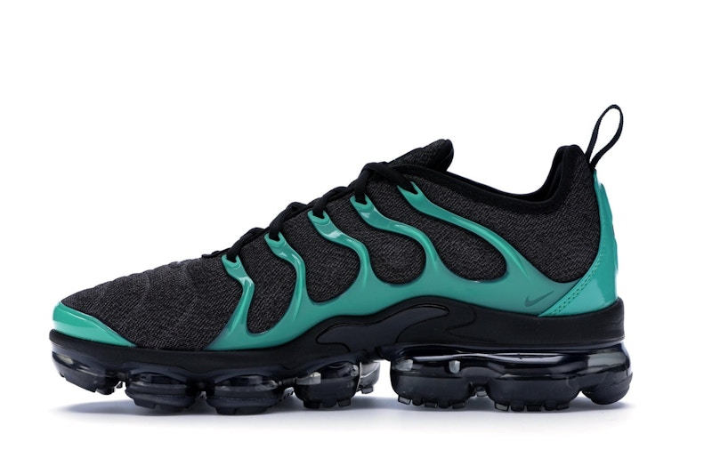 nike air max plus emerald