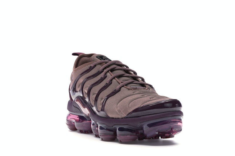 Release Date: Nike WMNS Air VaporMax Bordeaux • KicksOnFire.com