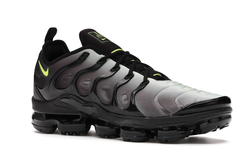 Nike Air VaporMax Plus Neon - CW7478-001 Nike Air VaporMax Plus Neon - CW7478-001