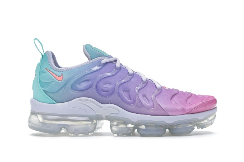 psychic pink vapormax plus