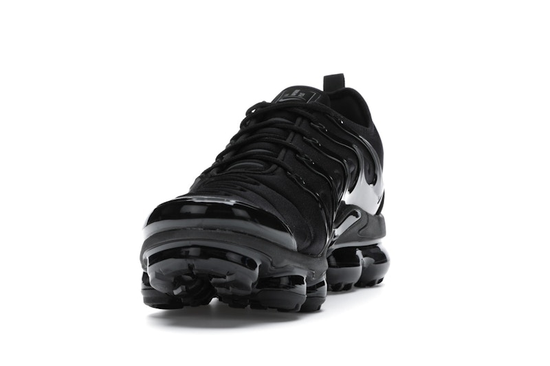 Nike Air VaporMax Plus Triple Black