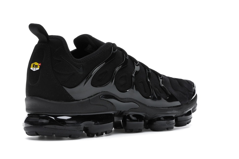 nike air vapormax triple black 2.0