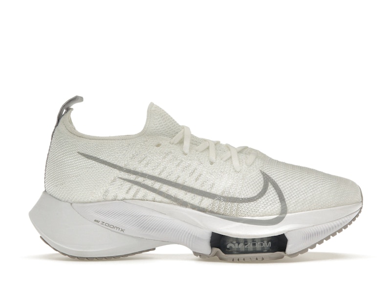 Nike tempo price on sale