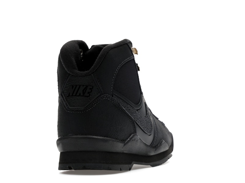 Nike Baltoro Black Metallic Gold