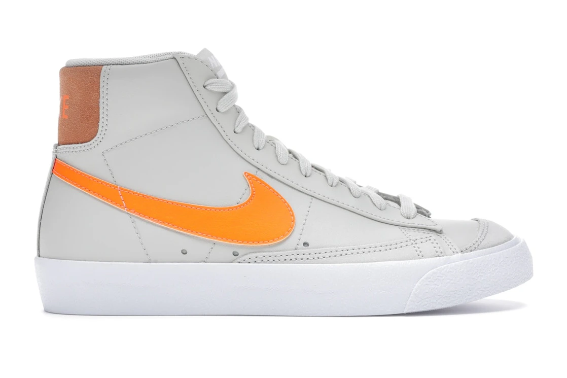 Nike Blazer Mid '77 Light Bone (Women's)