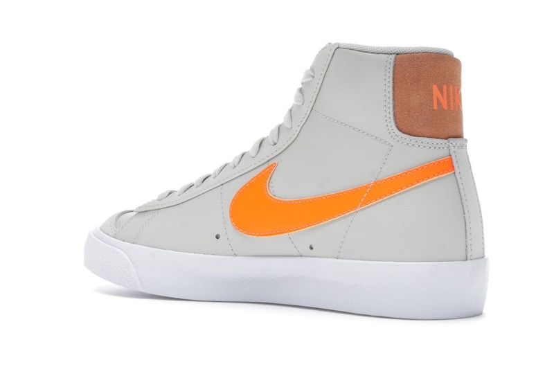 Nike Blazer Mid '77 Light Bone (Women's)