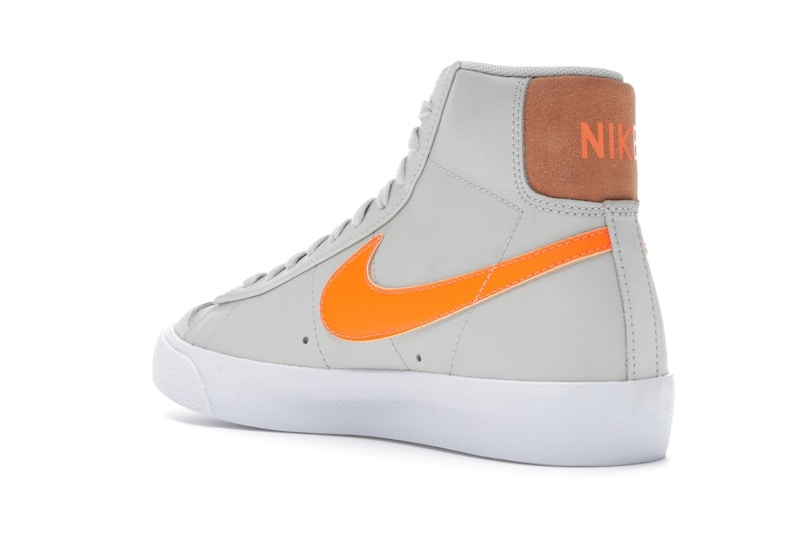 Nike Blazer Mid '77 Light Bone (Women's)