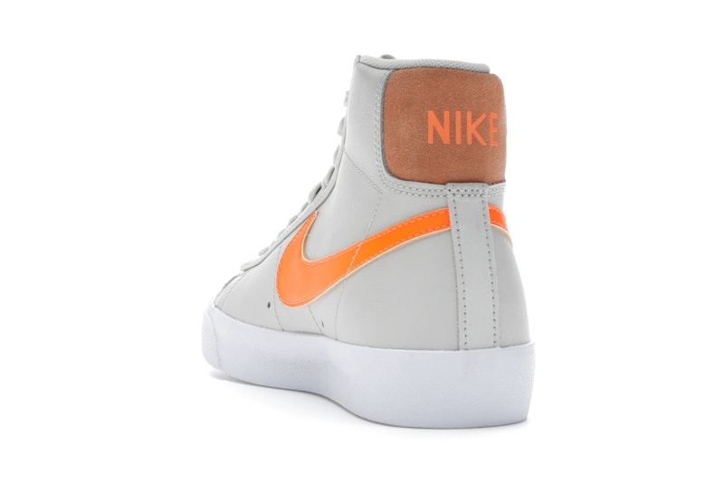 Nike Blazer Mid '77 Light Bone (Women's)