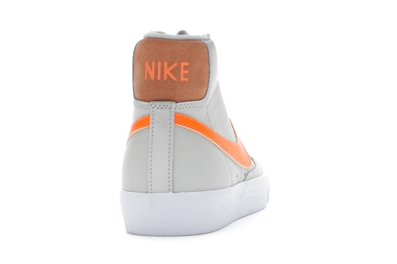 Nike Blazer Mid '77 Light Bone (Women's)