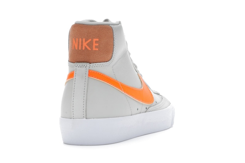 Nike Blazer Mid '77 Light Bone (Women's)