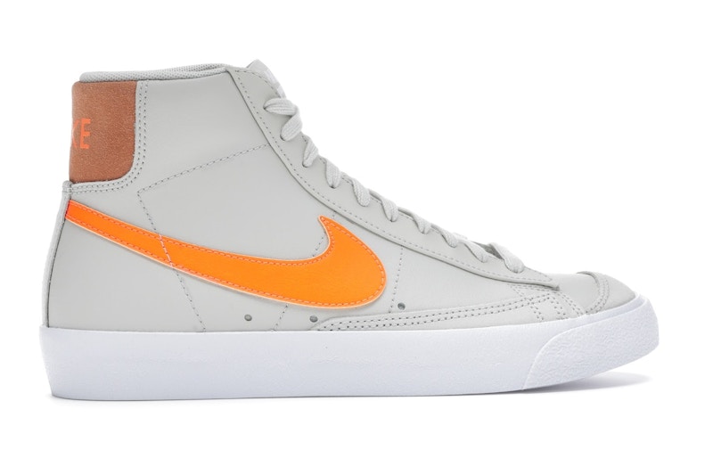 Nike Blazer Mid '77 Light Bone (Women's)