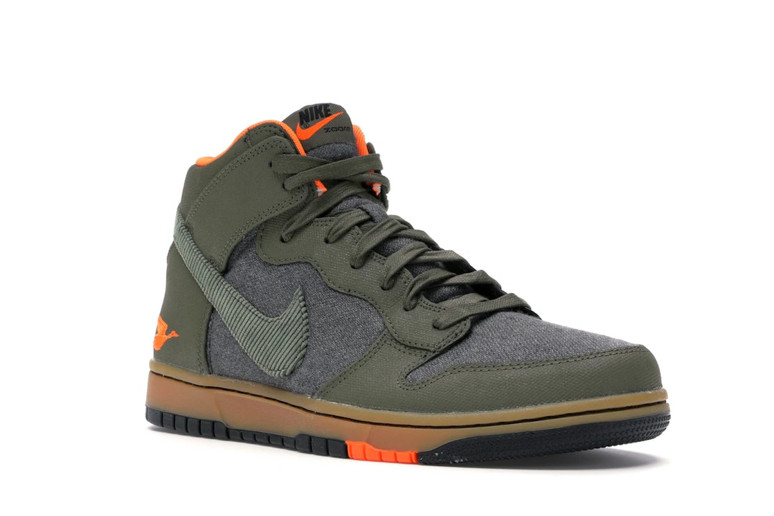 Nike Dunk CMFT Swoosh Social Club Olive