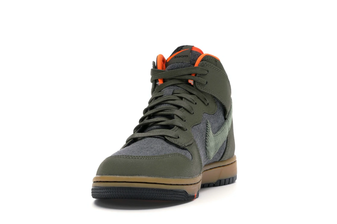 Nike Dunk CMFT Swoosh Social Club Olive