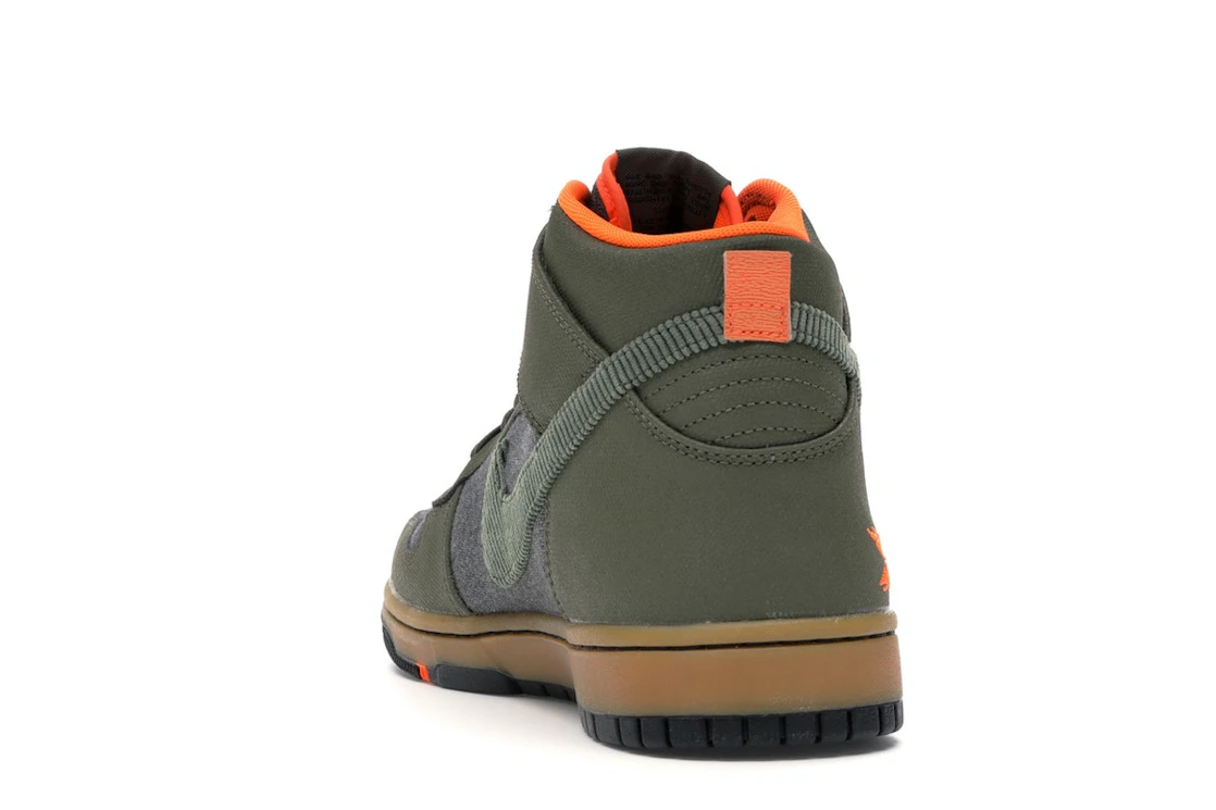Nike Dunk CMFT Swoosh Social Club Olive