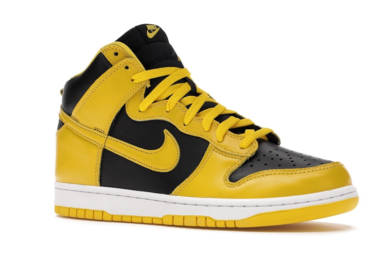 Nike dunk varsity yellow