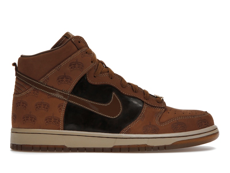Nike dunk mighty crown on sale