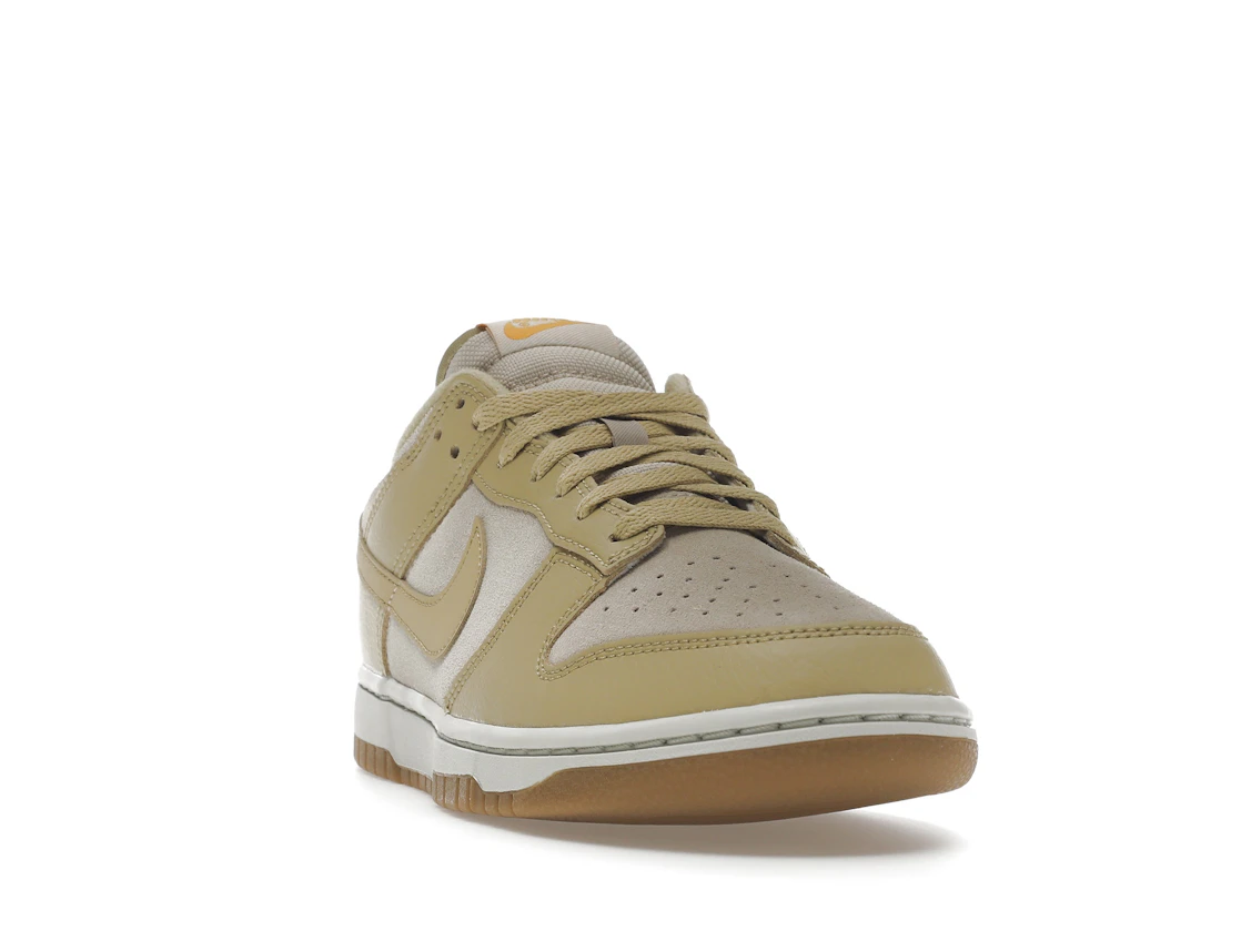 Nike Dunk Low Khaki Suede Gum